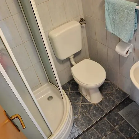 Joza Apartmán Vir