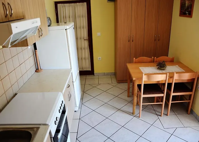Joza Apartment Vir