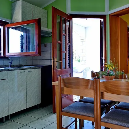 Apartments Joza Apartment *