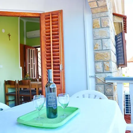 Apartments Joza Apartment Vir